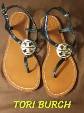Tory Burch THORA Black Patent Logo T-Strap Sandals 7.5 EXCELLENT CONDITION!